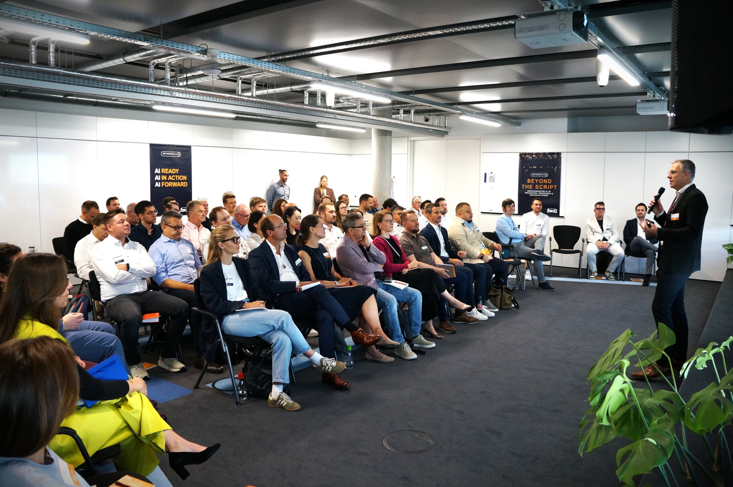 Keynote vor Publikum beim AI READINESS Summit